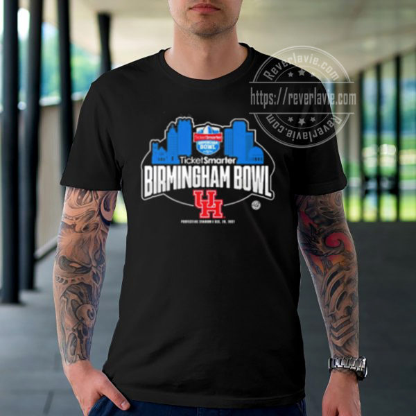 Houston Cougars Football Champions Birmingham Bowl Cheerleader T-Shirt