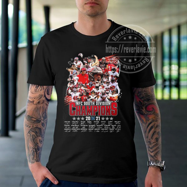 Tampa Bay Buccaneers Team Signature NFC South Division Champions 2021 2022 T-Shirt