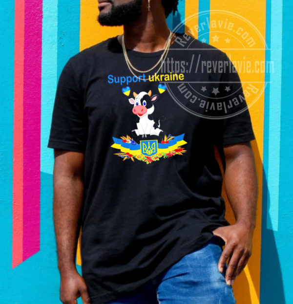 Funny Cow Support Ukraine Classic T-Shirt