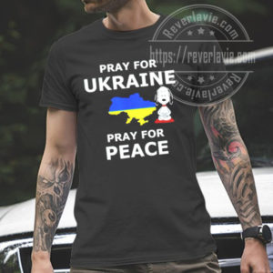 Snoopy Pray For Ukraine Pray For Peace Classic T-Shirt