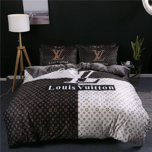 Luxury Louis Vuitton x Supreme Black Monogram Bedding Set REVER LAVIE