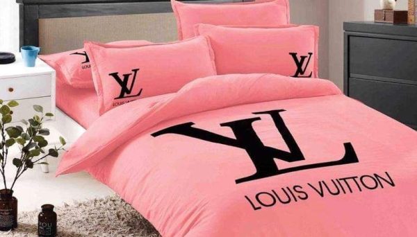 Louis Vuitton Basic Pink Bedding Set Queen