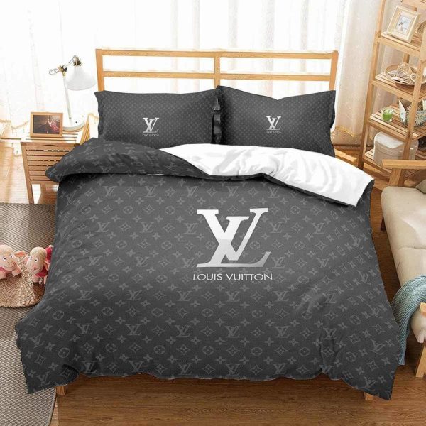 Louis Vuitton Grey Monogram Bedding Set Queen
