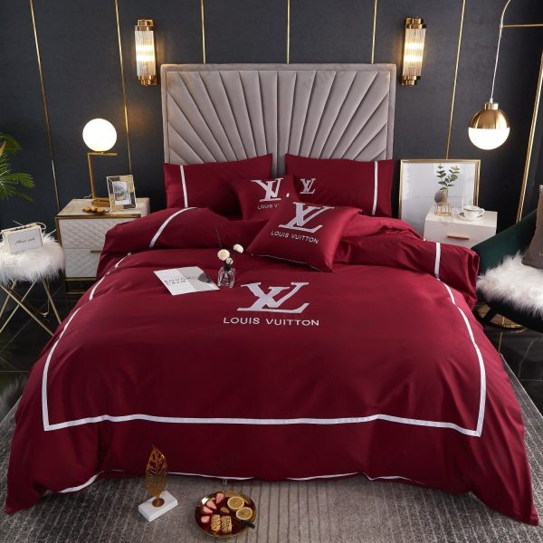 Louis Vuitton Basic Logo in Red Background Bedding Set Queen - REVER LAVIE