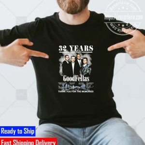32 Years 1990 2022 Goodfellas Thank You For The Memories Signatures Unisex T-Shirt