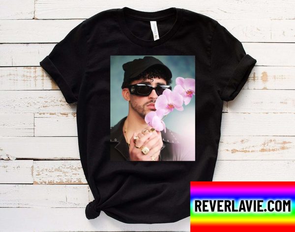 Bad Bunny Flower Conejo Malo Classic T-Shirt