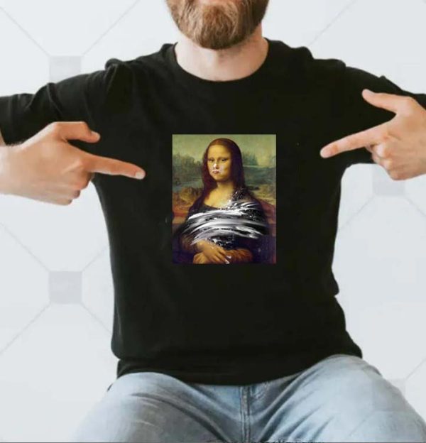 Mona Lisa Cake Attacked Unisex T-shirt
