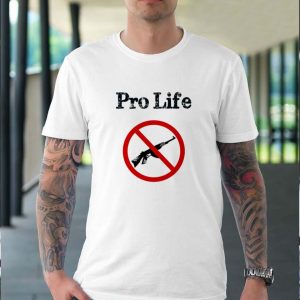 Pro Life NO GUNS Classic T-shirt