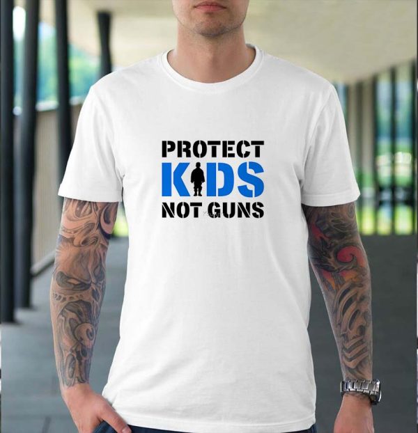 Protect Kids Not Gun-Not Gun Bassic T-shirt