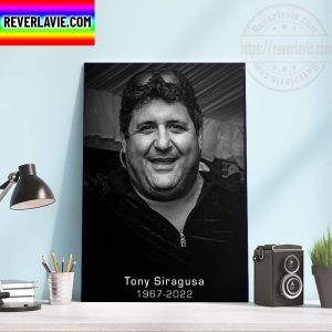 NFL Baltimore Ravens RIP Tony Siragusa The Goose 55 Years Old 1967-2022 Home Decor Poster Canvas