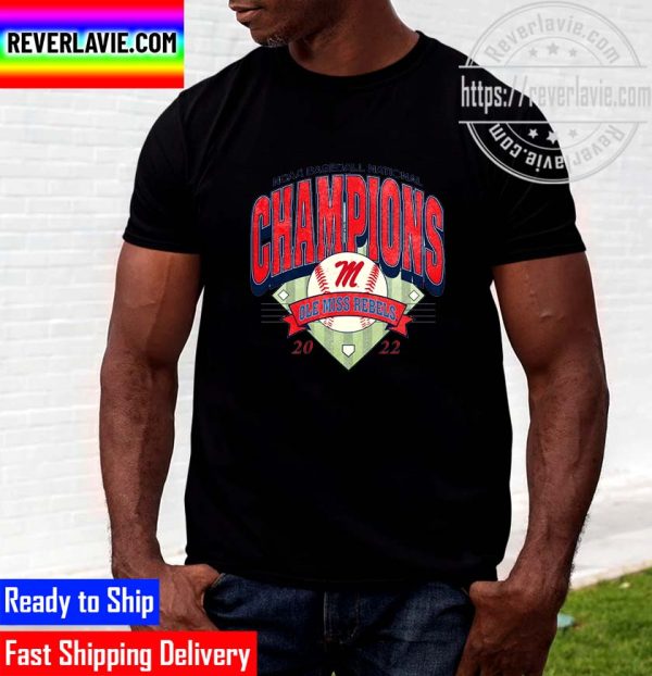 Ole Miss Rebels 2022 NCAA CWS Baseball Trophy National Champs Unisex T-Shirt