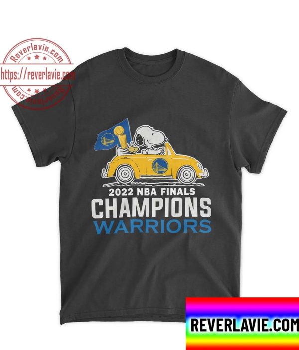 Snoopy And Woodstock Riding Car Golden State Warriors 2022 NBA Finals Champions Unisex T-Shirt