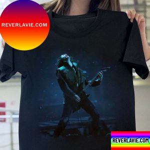 Eddie Munson Play Guitar Unisex T-Shirt