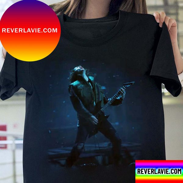 Eddie Munson Play Guitar Unisex T-Shirt