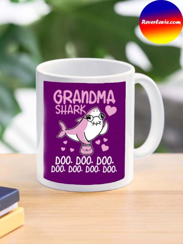Grandma Shark Doo Doo Doo Birthday Gift Grandmother Mug