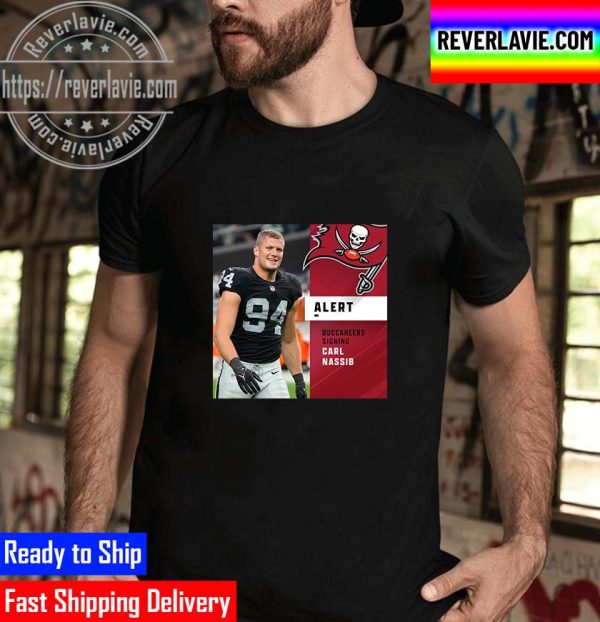 DE Carl Nassib Signing With Tampa Bay Buccaneers Unisex T-Shirt