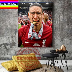 Darwin Nunez The FA Community Shield Winner Home Decor Poster Canvas