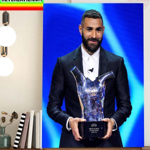 Karim Benzema Is UEFA Mens Player Of The Year 2021 2022 Home Decor Poster Canvas