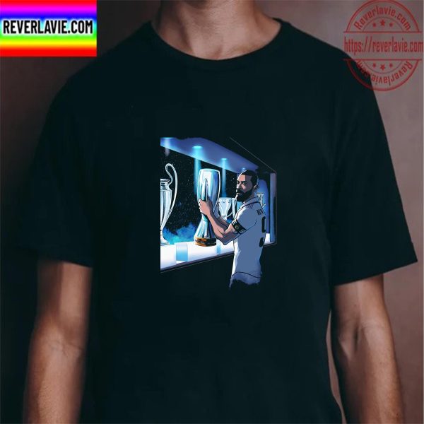 Real Madrid Champions Fourth Trophy In 2022 Unisex T-Shirt