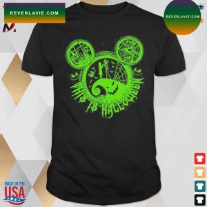 This is halloween Disney Mickey spiderwebs halloween t-shirt