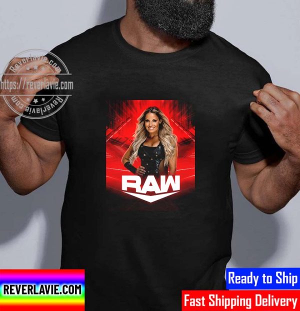 Trish Stratus Returns To WWE RAW Unisex T-Shirt
