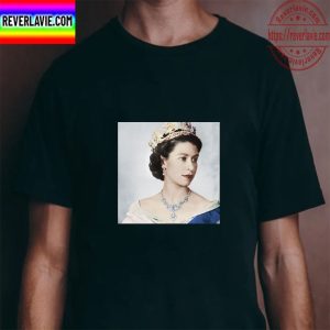RIP Her Majesty The Queen Elizabeth II 1926 2022 Unisex T-Shirt