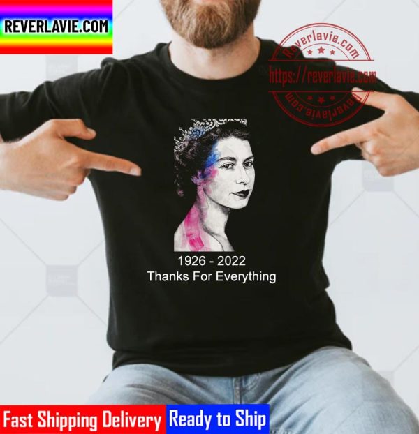 Young Queen Elizabeth II And RIP Queen Elizabeth II 1926 2022 Unisex T-Shirt