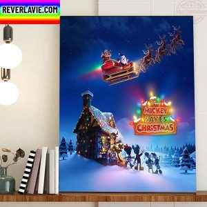 Disney Mickey Saves Christmas With Mickey Mouse Christmas Special Home Decor Poster Canvas