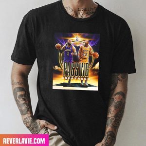 LeBron James Los Angeles Lakers The King Moves Up The All TIme Assists List Style T-Shirt