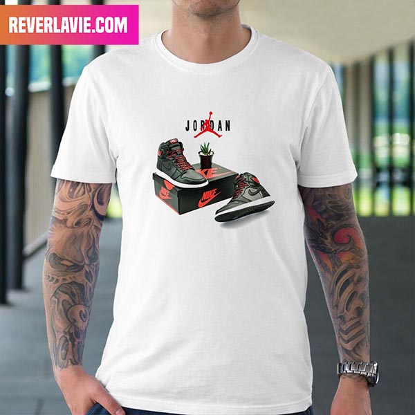 Nike Air Jordan 1 High Black Stain Style T-Shirt Nike Air Jordan 1 High Black Stain Style T-Shirt