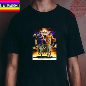 Passing Greatness Of NBA LeBron James And Earvin Magic Johnson Unisex T-Shirt