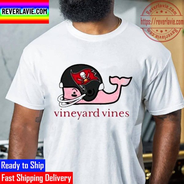 Vineyard Vines Tampa Bay Buccaneers Helmet Unisex T-Shirt