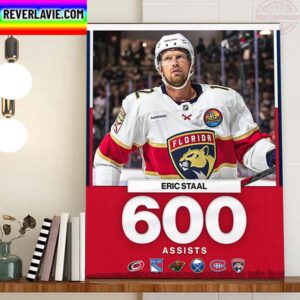 Eric Staal Has Reached 600 Career NHL Assists Home Decor Poster Canvas