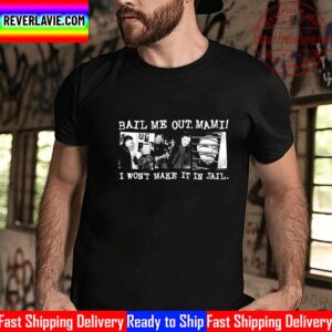 WWE Dominik Mysterio Bail Me Out Mami Unisex T-Shirt