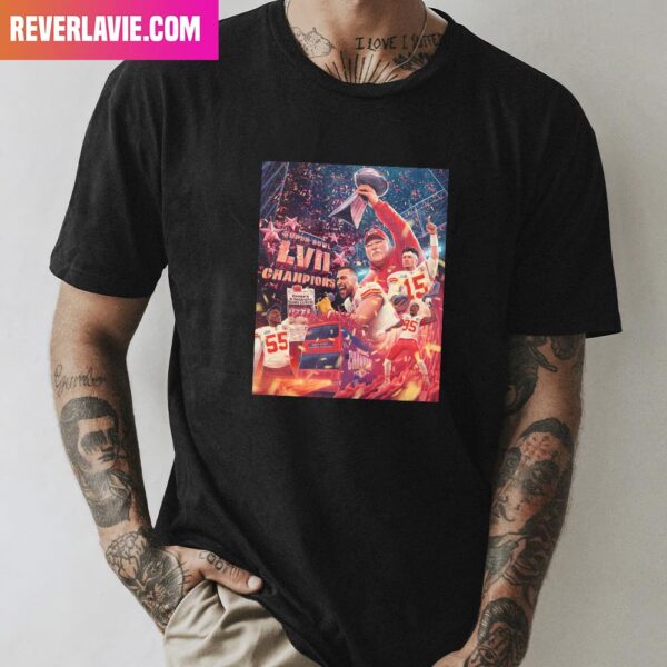 Kansas City Chiefs Hoist It High Congrats Champions Of Super Bowl LVII 2023 Unique T-Shirt