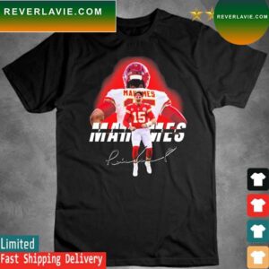 Official Patrick Mahomes Kansas City Chiefs Super Bowl Championship Signature T-Shirt