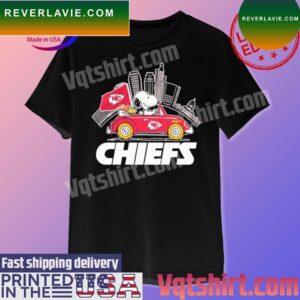 The Snoopy and Woodstock Driver Car Kansas City Chiefs Skyline T-shirt