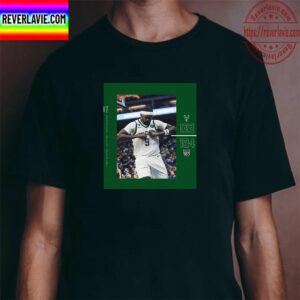 Milwaukee Bucks 14 Straight Wins Vs Sacramento Kings In NBA Classic T-Shirt