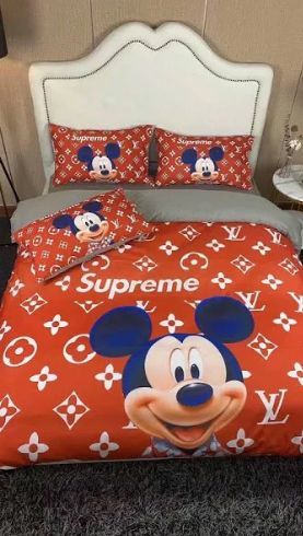 Best Louis Vuitton x Supreme x Mickey Bedding Set Best Louis Vuitton x Supreme x Mickey Bedding Set