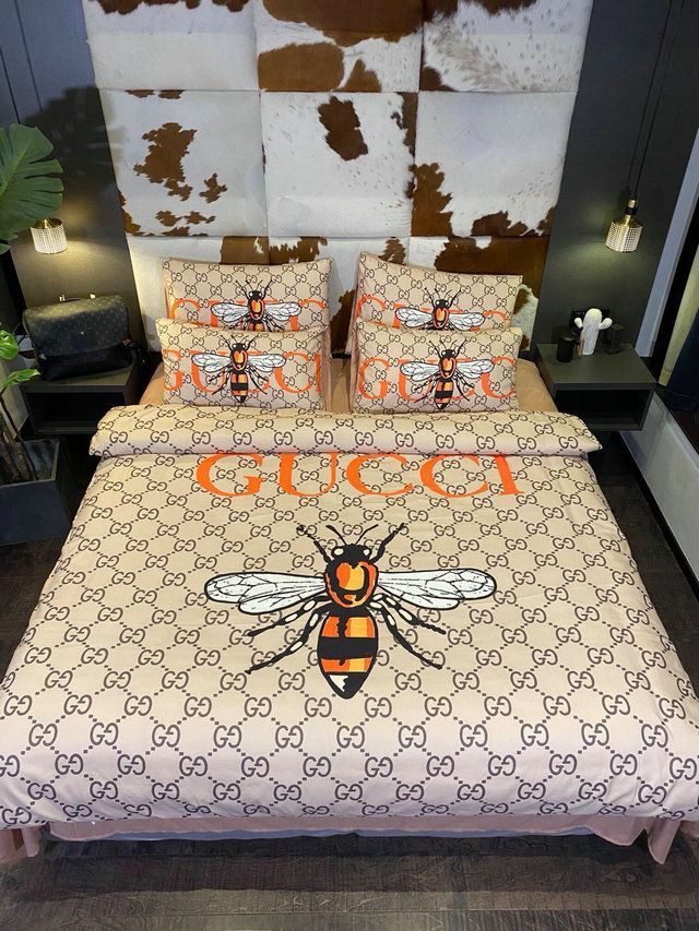 Gucci Bee In Monogram Background Bedding Set King Gucci Bee In Monogram Background Bedding Set King
