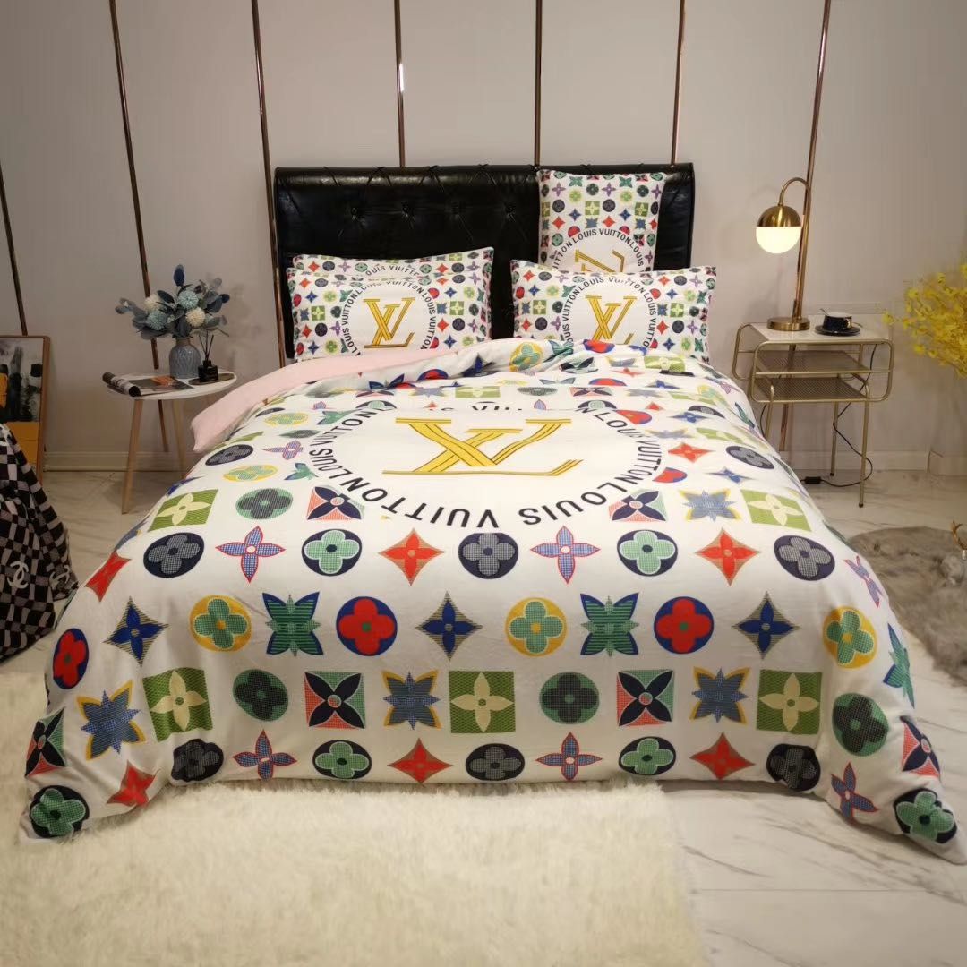 Louis Vuitton Colorful Monogram in White Background Comforter Bedding Set Louis Vuitton Colorful Monogram in White Background Comforter Bedding Set