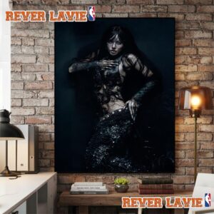 Lisa BLACKPINK Cosplay Black Mermaid For Halloween 2026 Poster Decor